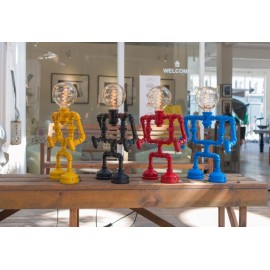 Lampe de table design industriel en tube métallique robot avec ampoule edison 02
